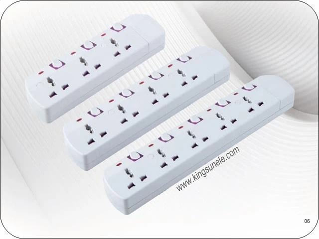 Univerzális hosszabbító vezeték kapcsolóval