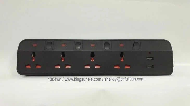 Négy hosszabbító 2 USB-vel